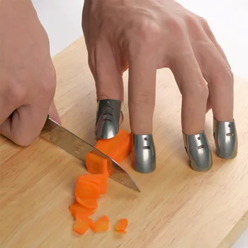 4pcs Stainless เหล็กนิ้วยามปกป้องตัดผักผู้ปกป้อมีดตัดนิ้วมือการคุ้มครองมือป้องกันห้องครัว Gadgets